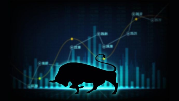 Gujarat Gas has been forming higher lows on the daily chart, indicating a bullish setup and it has sustained above a critical moving average in the daily timeframe, said the analyst.