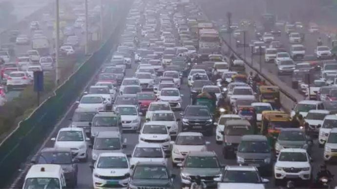 कृत्रिम बारिश की तैयारी में आतिशी सरकार कृत्रिम बारिश की तैयारी में आतिशी सरकार