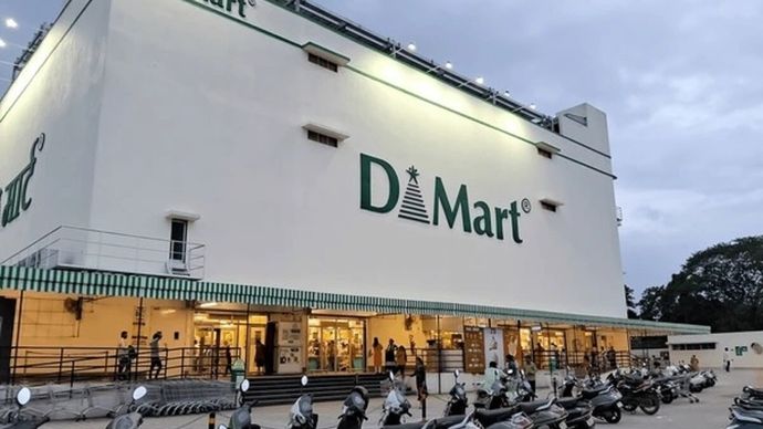 The company opened its first store in Mumbai, Maharashtra in 2002. The company opened its first store in Mumbai, Maharashtra in 2002.
