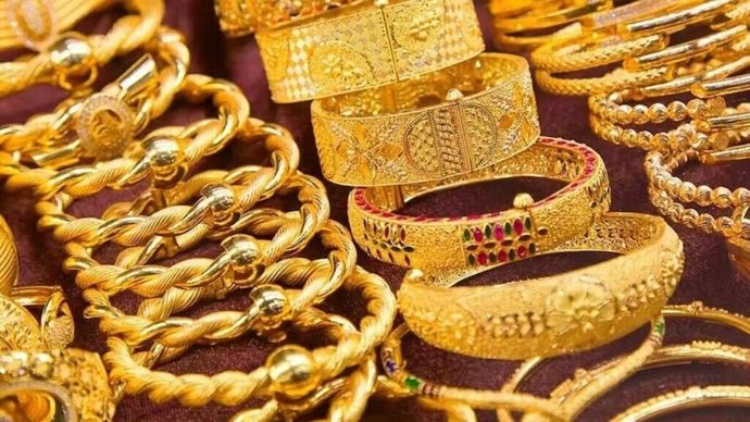 Senco Gold share price: The scrip traded lower than the 5-day, 10-, 20-, 30-, 50-, 100-, 150-day and 200-day simple moving averages (SMAs). Senco Gold share price: The scrip traded lower than the 5-day, 10-, 20-, 30-, 50-, 100-, 150-day and 200-day simple moving averages (SMAs).