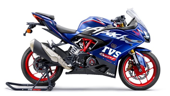 The TVS Apache RR 310 2025 in the new Sepang Blue Race Replica colour scheme. TVS Apache RR 310 2025