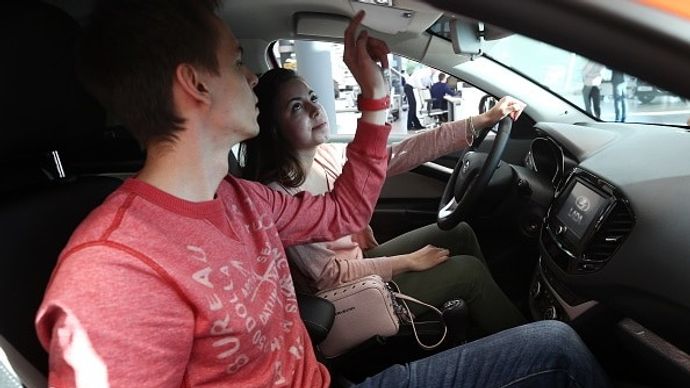 second hand car benefits