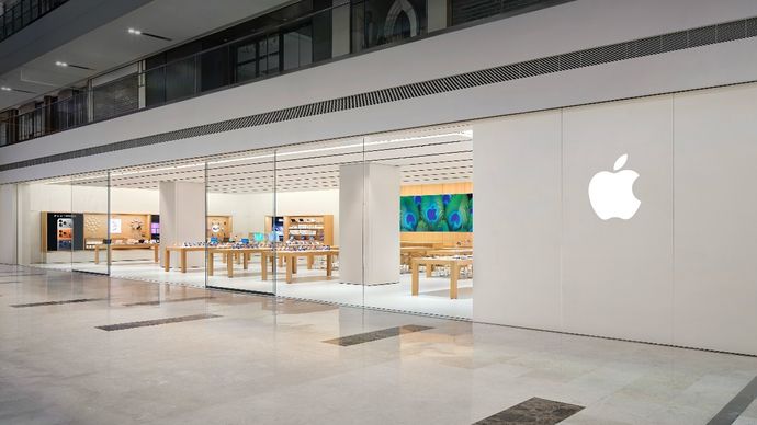 कंपनी ने नया Apple Store नोएडा में खोला है. (Photo: Apple) Apple Noida Store