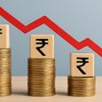 रिकॉर्ड गिरावट! 92 के स्तर तक फिसली भारतीय करेंसी - Details