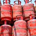 LPG बुकिंग पर बड़ा कन्फ्यूजन! टाइमलाइन 25 दिन से बढ़ाकर 35 दिन हुआ है या नहीं? सरकार ने बताया पूरा सच