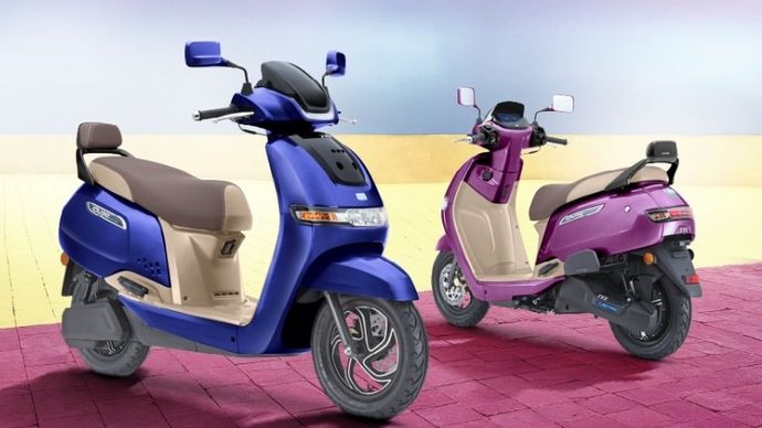 TVS iQube S 4.7kWh TVS iQube 4.7kWh