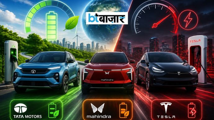 ICCT की 2025 रिपोर्ट के आधार पर Tata Motors, Mahindra और Tesla की इलेक्ट्रिक कारों की एनर्जी एफिशिएंसी और चार्जिंग रफ्तार की तुलना। EV की रेस में Tata सबसे आगे, लेकिन चार्जिंग स्पीड में Tesla का दबदबा