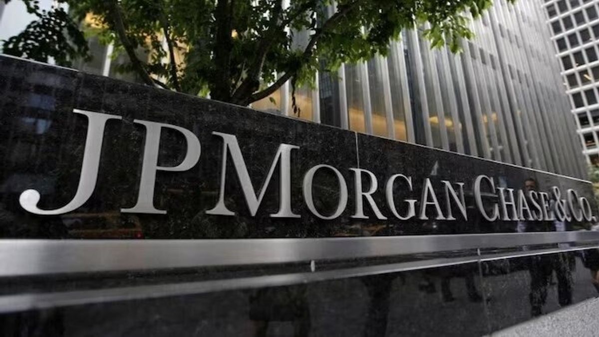 सेबी ने JPMorgan की मॉरीशस यूनिट को किया बैन, क्लोजिंग ऑक्शन में हेरफेर का आरोप
