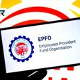 नौकरी बदलने के बाद PF का पैसा पुराने खाते में पड़ा है? ऐसे करें नए खाते में ट्रांसफर
