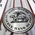 RBI का नया नियम बढ़ाएगा फ्रीलांसरों की टेंशन! विदेशी कमाई पर अब भरना होगा ये फॉर्म, जानें पूरा नियम