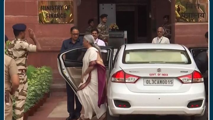 #ModinomicsBudget2024: वित्त मंत्रालय पहुंचीं Nirmala Sitharaman