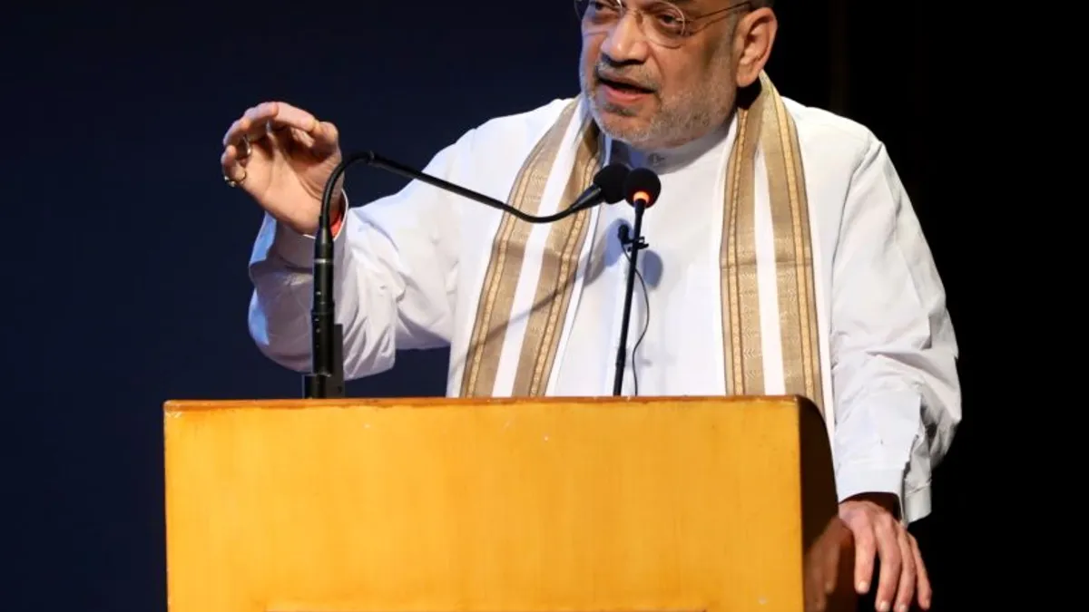 गृह मंत्री अमित शाह बोले, भ्रष्टाचार में लिप्त है छत्तीसगढ़ की कांग्रेस सरकार गृह मंत्री अमित शाह बोले, भ्रष्टाचार में लिप्त है छत्तीसगढ़ की कांग्रेस सरकार