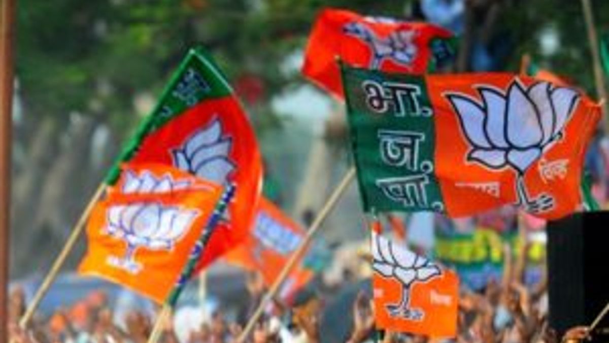 छत्तीसगढ़ चुनाव: भाजपा ने परिवर्तन यात्रा की शुरुआत के लिए बस्तर और सरगुजा को क्यों चुना? NewsTak