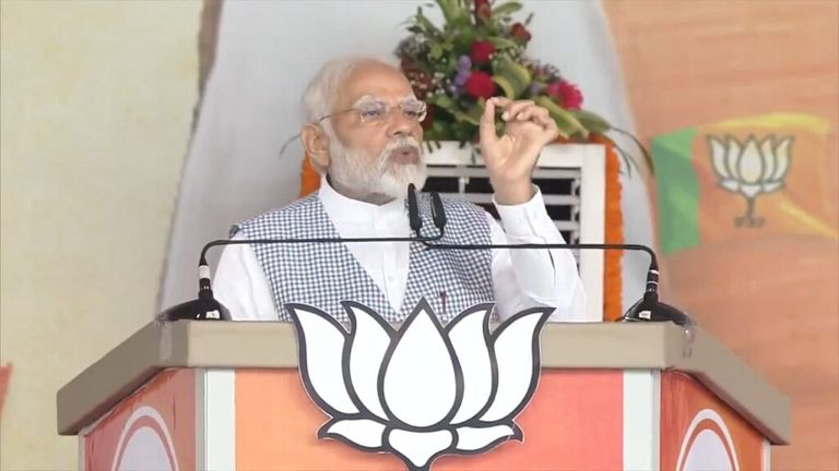 PM मोदी ने रायपुर में कांग्रेस पर साधा निशाना, ढाई-ढाई साल के CM वाली बात से कसा तंज NewsTak