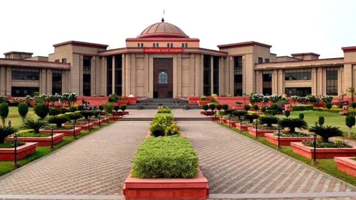 छत्तीसगढ़ शराब घोटाला मामले में नया मोड़, हाईकोर्ट में इन चार आरोपियों की जमानत याचिका खारिज NewsTak