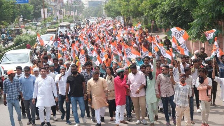 ईडी कार्रवाई के खिलाफ कांग्रेस का हल्लाबोल, कार्यालय का किया घेराव, लगाए ये आरोप NewsTak