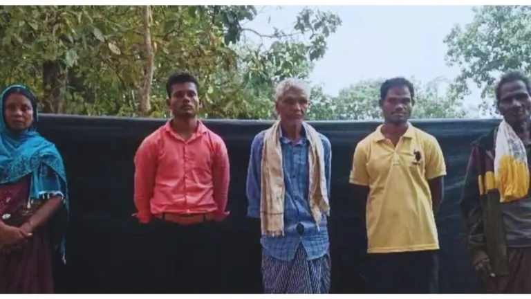 आठ दिनों के बाद नक्सलियों ने पुलिस जवान को किया रिहा, बस्तर फाइटर ने सुनाई आपबीती NewsTak