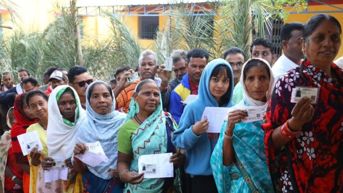 छत्तीसगढ़ चुनाव: पहले चरण में बंपर वोटिंग, फाइलन आकड़े देखकर हो जाएंगे हैरान NewsTak