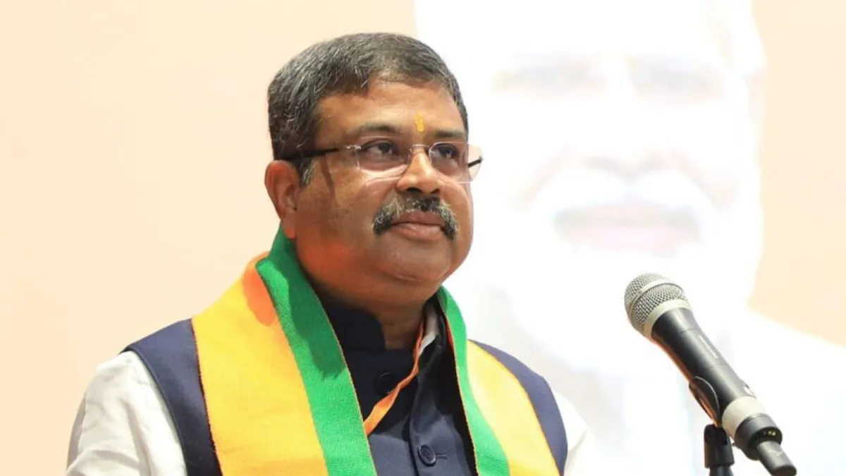 भाजपा ने खेला छत्तीसगढ़ियावाद का दांव, केंद्रीय मंत्री बोले- सरकार बनने पर छत्तीसगढ़ी भाषा में पढ़ाने का होगा प्रयास NewsTak
