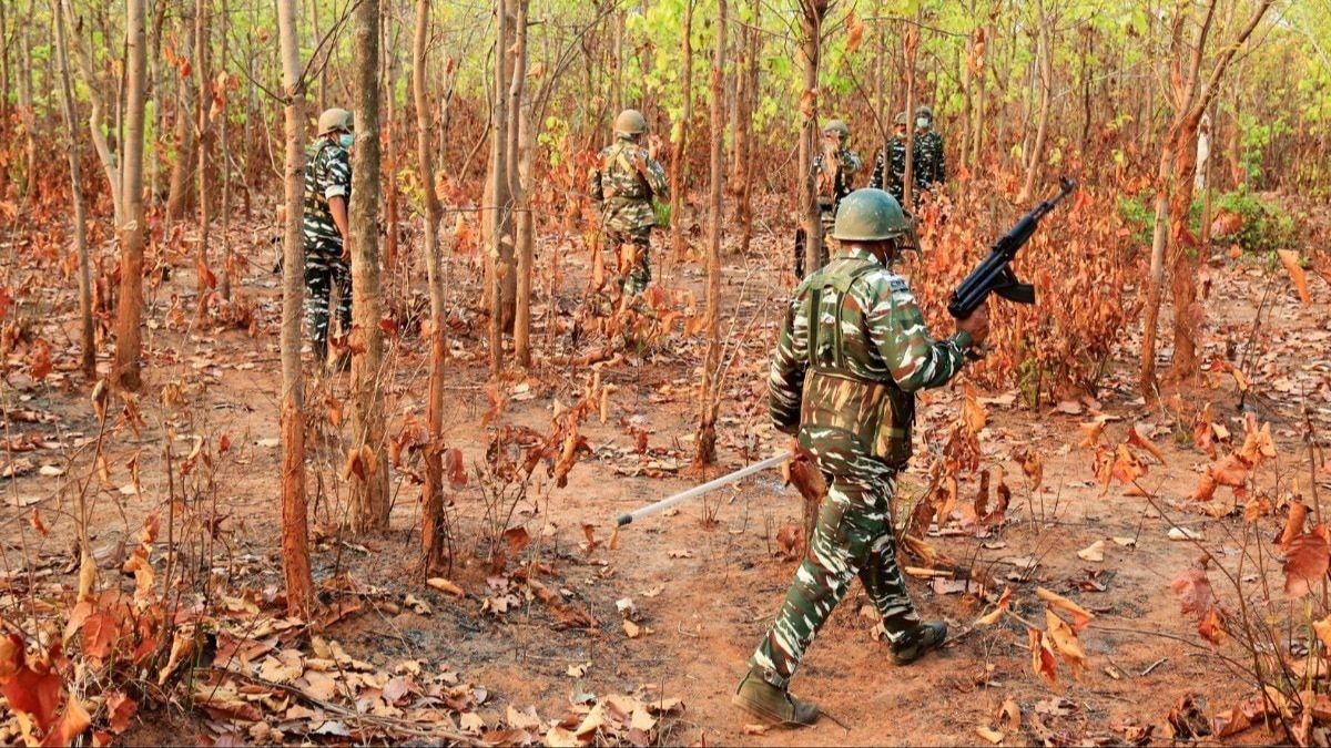 police naxal encounter