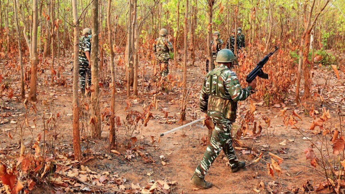 Police naxal encounter