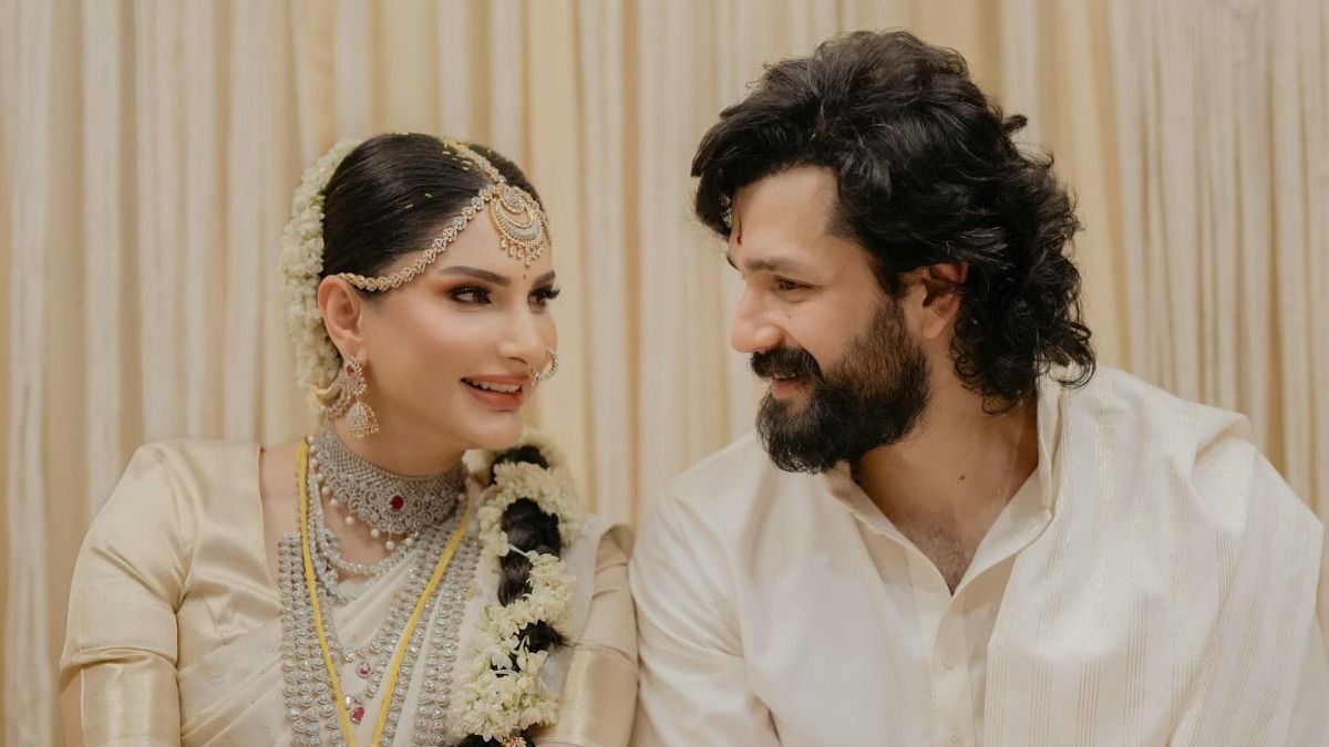 अखिल अक्किनेनी - जैनब