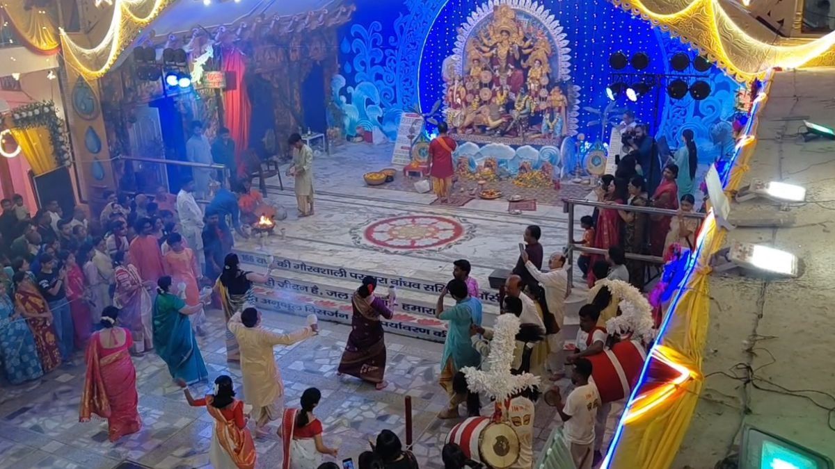 Jhansi Bandav Committee Durga Puja