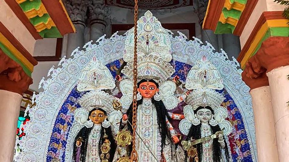 मशहूर है रानी रासमनी की पूजा मशहूर है रानी रासमनी की पूजा