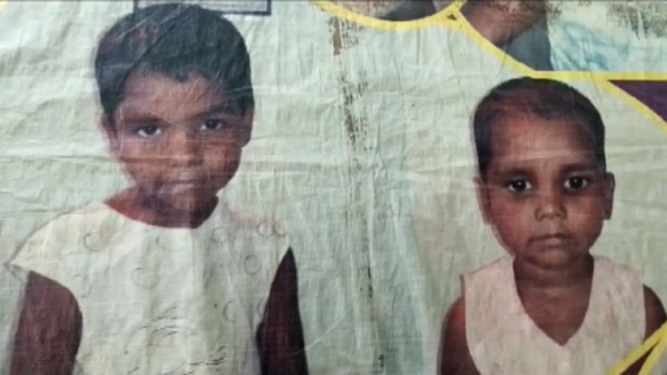 Vidisha girls forlorn by parents Vidisha girls forlorn by parents