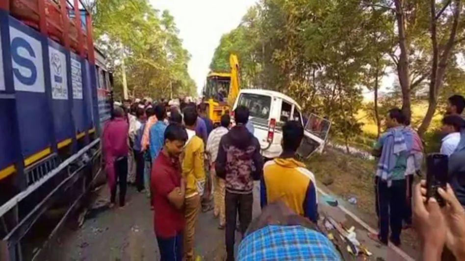 हादसा सिकंदरा-शेखपुरा राष्ट्रीय राजमार्ग-333 पर हलसी थाना क्षेत्र के पिपरा गांव के पास हुआ हादसा सिकंदरा-शेखपुरा राष्ट्रीय राजमार्ग-333 पर हलसी थाना क्षेत्र के पिपरा गांव के पास हुआ