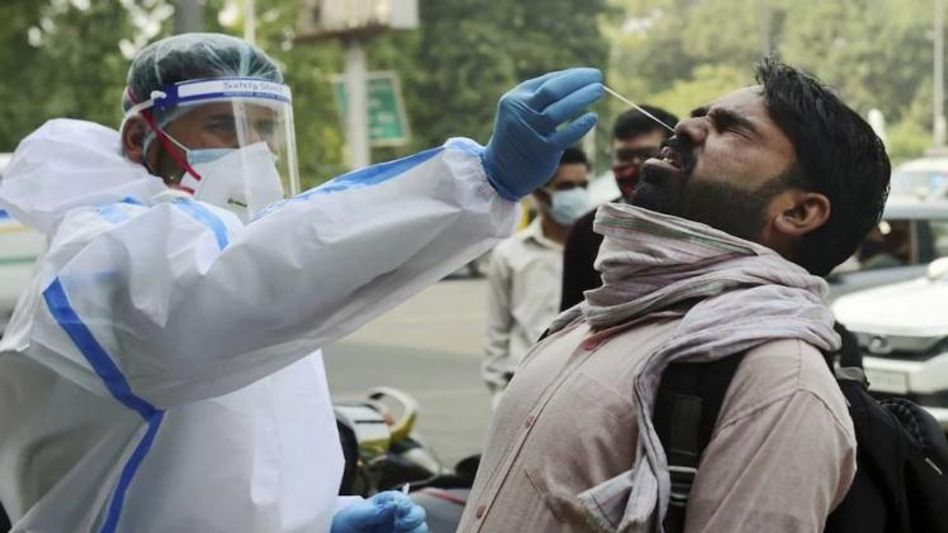 कोरोना संक्रमित के महज संपर्क में आने पर टेस्ट कराने की जरूरत नहीं कोरोना संक्रमित के महज संपर्क में आने पर टेस्ट कराने की जरूरत नहीं