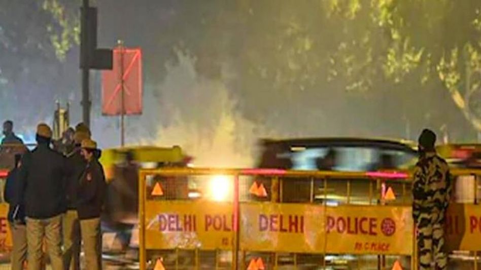 Delhi Curfew Delhi Curfew