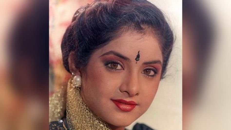 दिव्या भारती(फाइल फोटो) दिव्या भारती(फाइल फोटो)