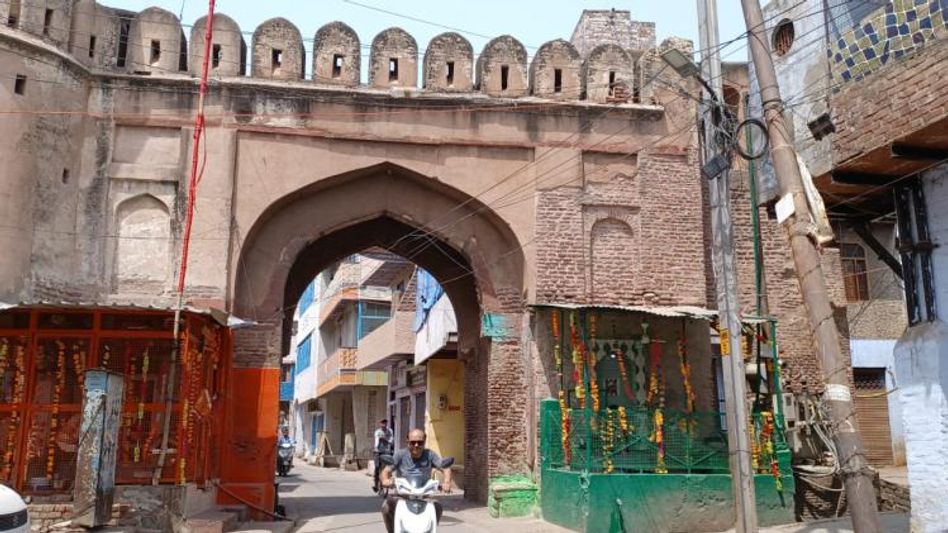 नफरत के बीच सद्भावना की मिसाल है ये पुल नफरत के बीच सद्भावना की मिसाल है ये पुल