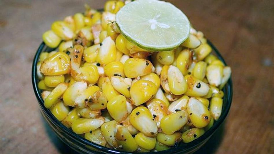 स्वीट कॉर्न से होता है आंखों की रोशनी में सुधार  स्वीट कॉर्न से होता है आंखों की रोशनी में सुधार