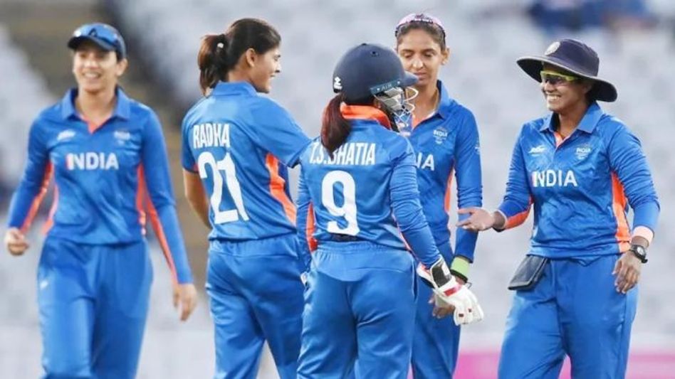 थाईलैंड को हराकर महिला एशिया कप फाइनल में पहुंची टीम इंडिया थाईलैंड को हराकर महिला एशिया कप फाइनल में पहुंची टीम इंडिया