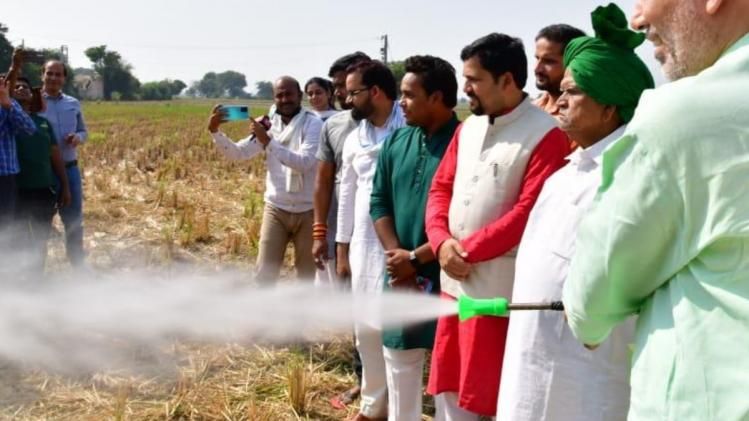 Spraying Bio Decomposer in Delhi Villages