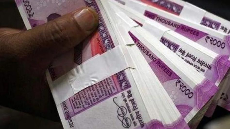 यूपी के बाद अब हरियाणा सरकार ने बढ़ाया चार फीसदी DA यूपी के बाद अब हरियाणा सरकार ने बढ़ाया चार फीसदी DA