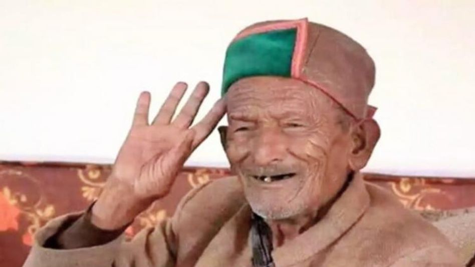 हिमाचल के मतदान से पहले देश के पहले मतदाता का निधन हिमाचल के मतदान से पहले देश के पहले मतदाता का निधन