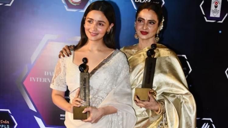 Rekha won Dada Saheb Phalke Award 2023