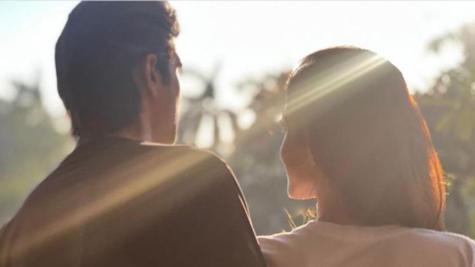 Prateik and Priya posing against the sunshine Prateik and Priya posing against the sunshine