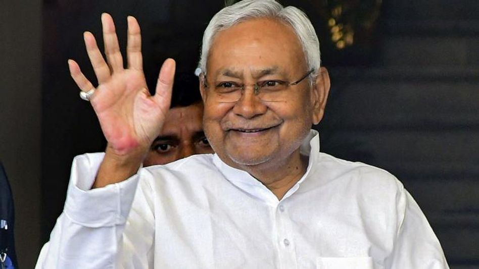 नीतीश कुमार के पहली बार विधानसभा चुनाव जीतने की कहानी नीतीश कुमार के पहली बार विधानसभा चुनाव जीतने की कहानी
