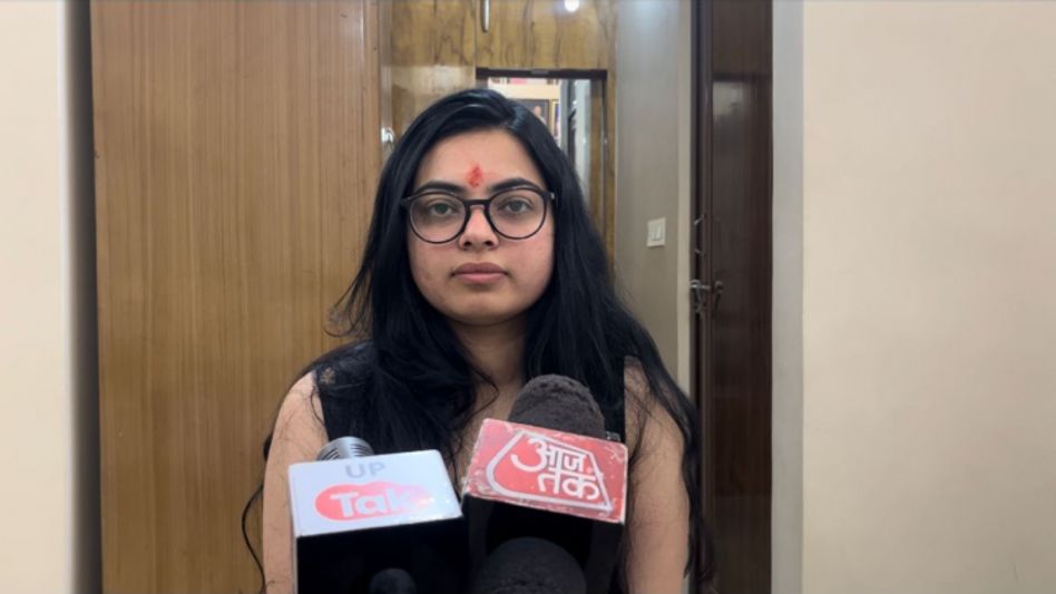 Ayushi Singh Ayushi Singh