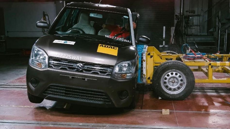 कार एक्सीडेंट (Representative Image) कार एक्सीडेंट (Representative Image)