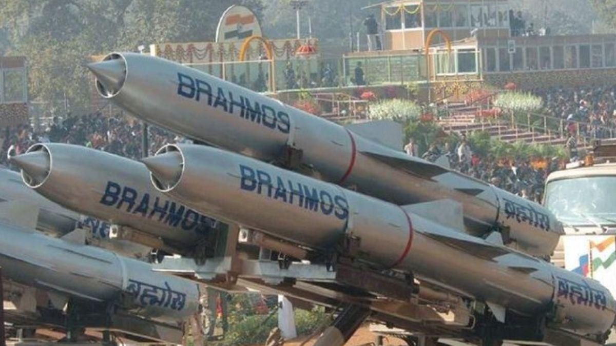 अर्जेंटीना ने ब्रह्मोस मिसाइल को खरीदने के लिए दिलचस्पी दिखाई है (Photo/Twitter) अर्जेंटीना ने ब्रह्मोस मिसाइल को खरीदने के लिए दिलचस्पी दिखाई है (Photo/Twitter)