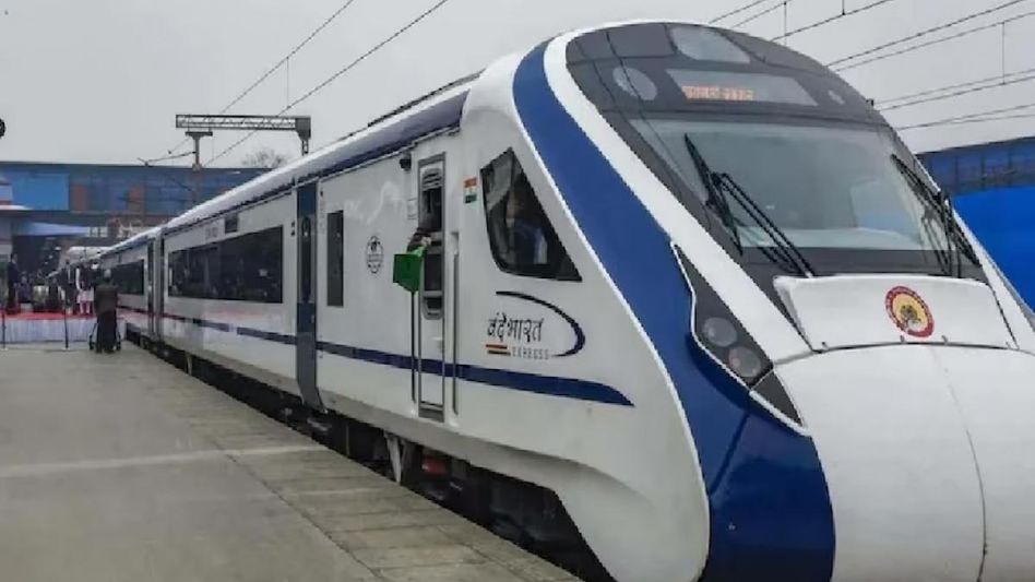 वंदे भारत और राजधानी से सफर करने वाले यात्री इन बातों का रखें ध्यान वंदे भारत और राजधानी से सफर करने वाले यात्री इन बातों का रखें ध्यान