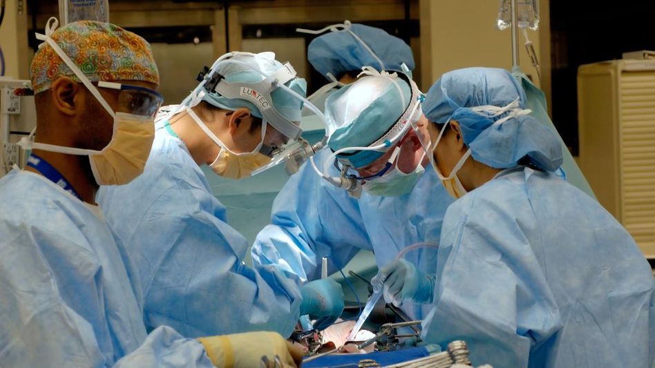 Transplant (Representative Image) Transplant (Representative Image)