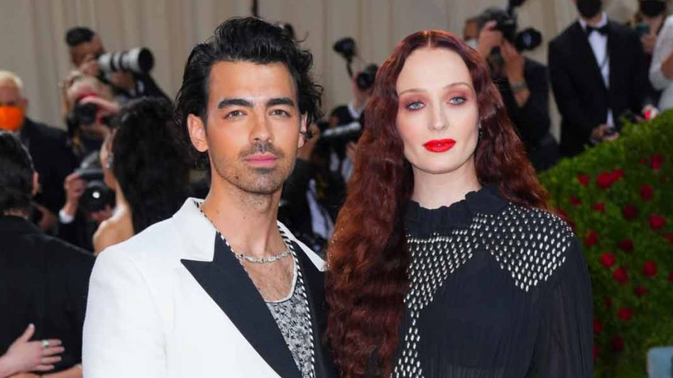 Joe Jonas & Sophie Turner Joe Jonas & Sophie Turner