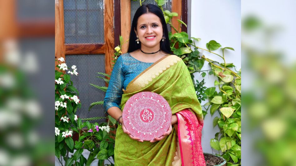 Aipan Girl, Meenakshi Khati (Photo: Instagram) Aipan Girl, Meenakshi Khati (Photo: Instagram)