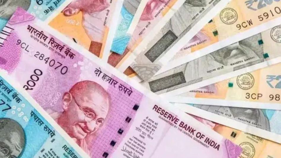 नोटों पर महात्मा गांधी की तस्वीर छपने की कहानी नोटों पर महात्मा गांधी की तस्वीर छपने की कहानी